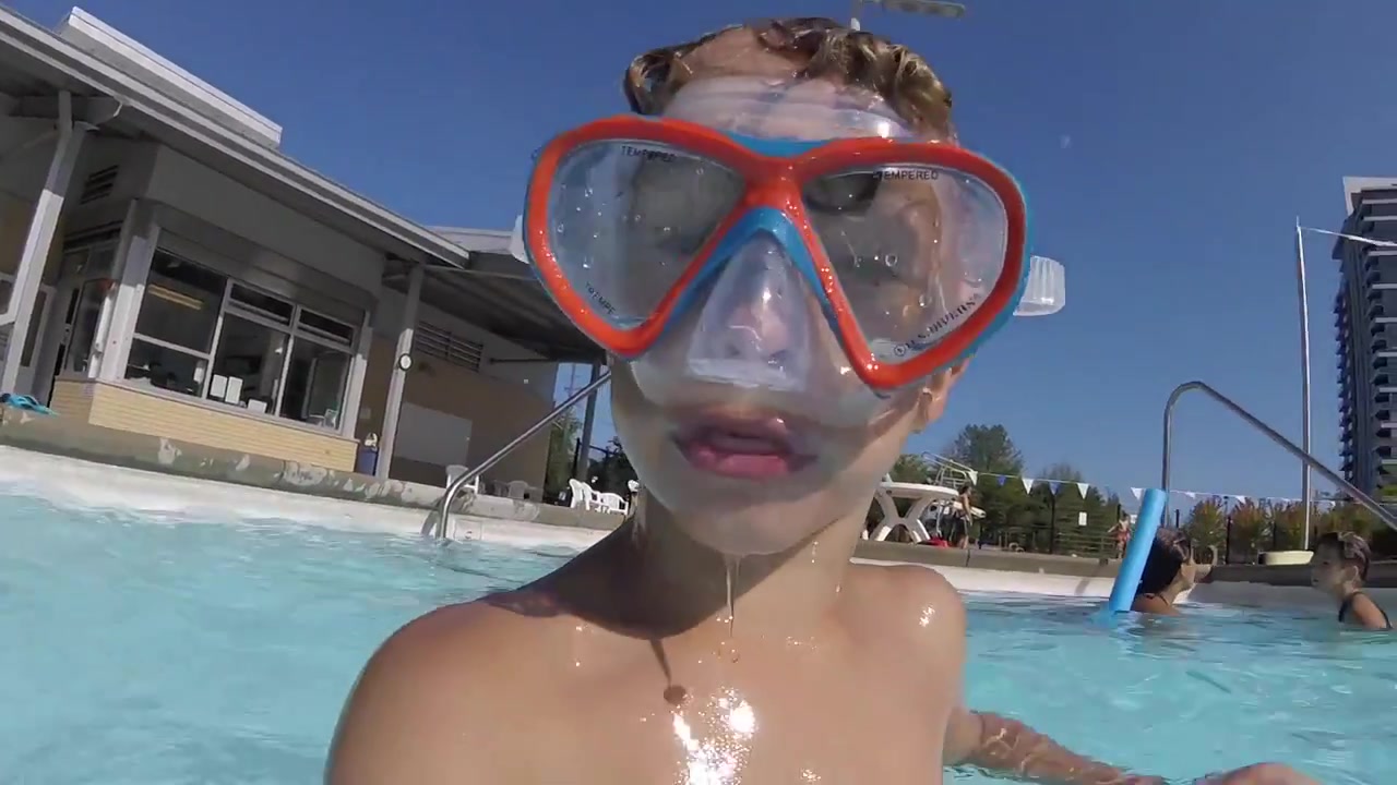 GoPro hero session in swimming p