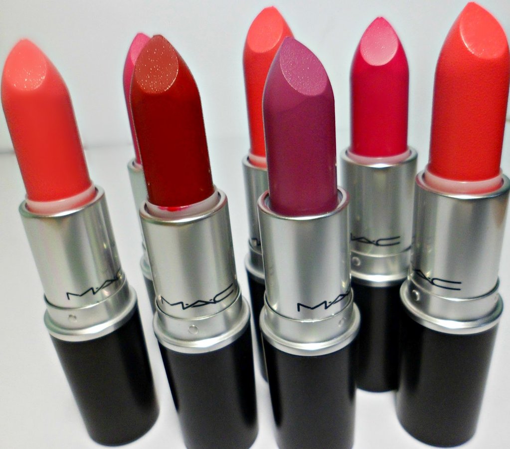mac lipstick.jpg