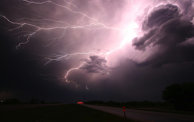 -texas-lightning-storm-weather-t