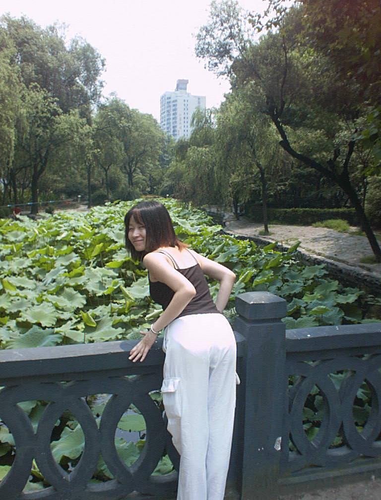 Shanghai - Lu Xun Park 0013.JPG