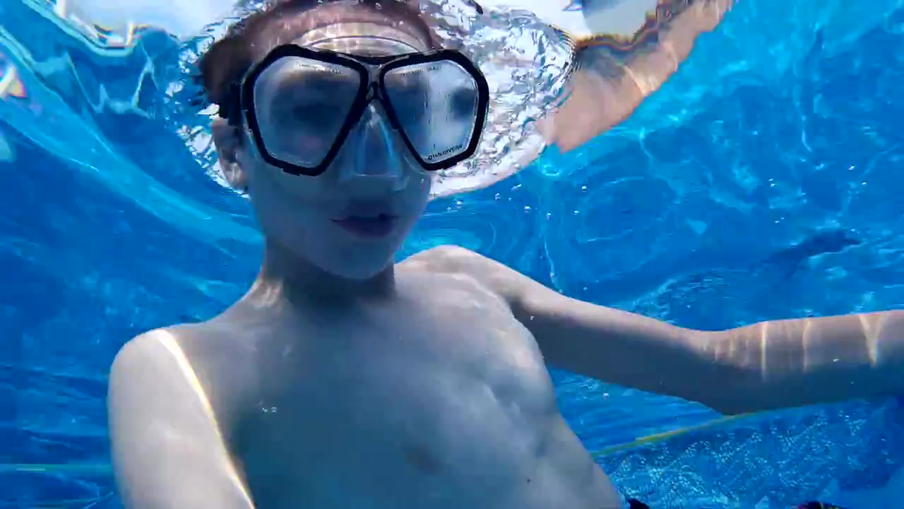 Underwater footage taken with SJ